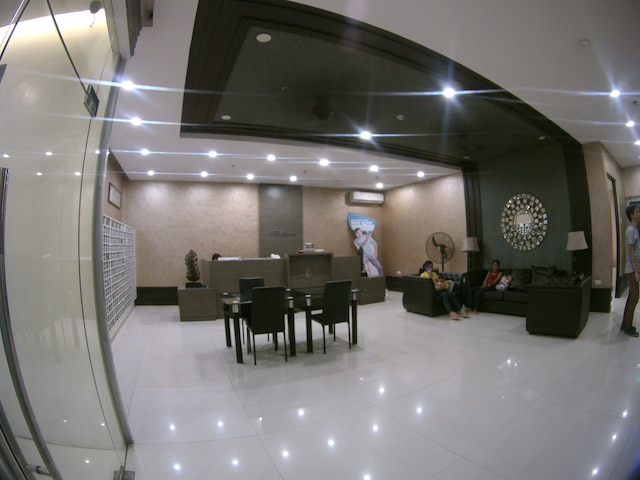 セブ ルームズ - サン マリノ