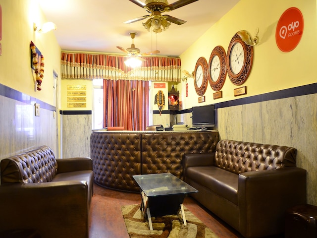 OYO 2902 ホテル ラルズ ハベリ