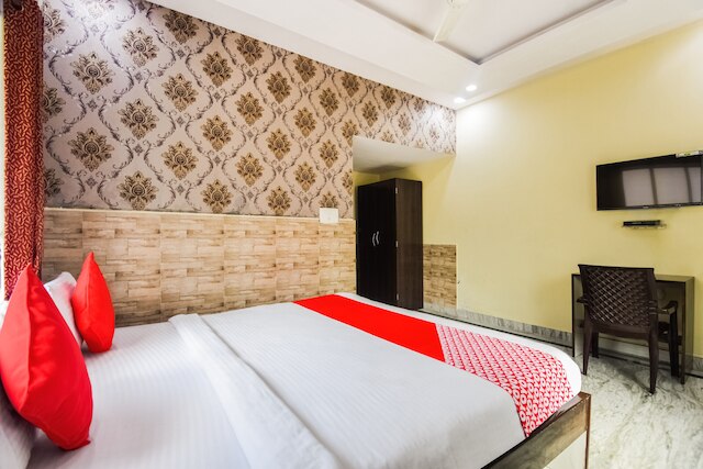 OYO 12819 ザ オリーブ