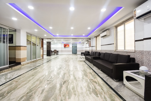 OYO 12819 ザ オリーブ