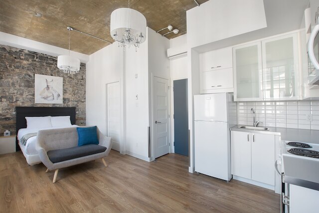 レ ロフ ドゥ ビュード バイ レ ロフ ヴューケベック