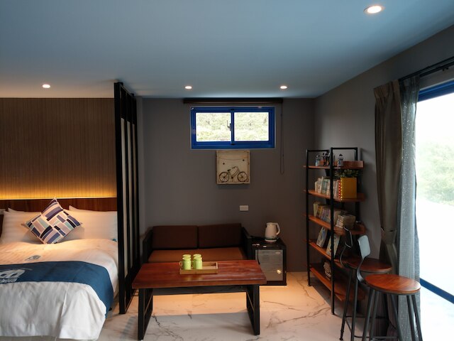 ホワイト メディテレーニアン