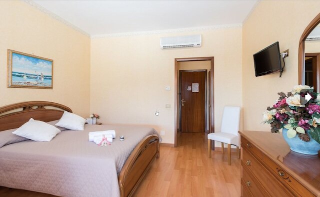 ホテル クレモナ