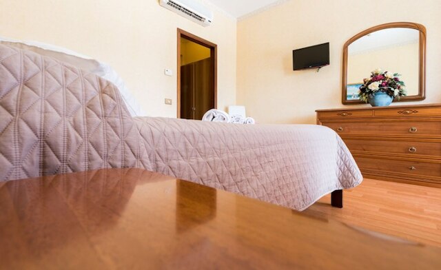 ホテル クレモナ