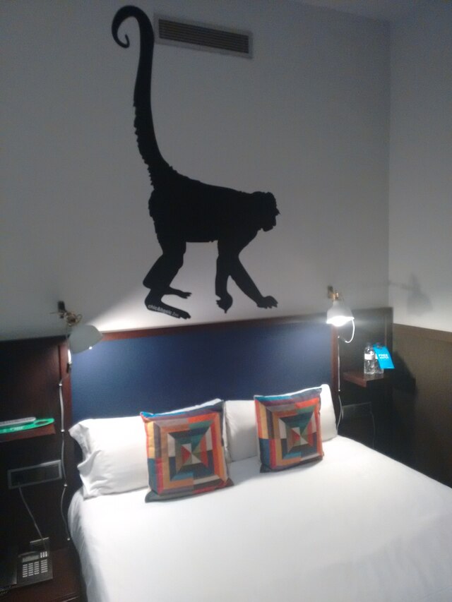 チク & ベーシック ズー