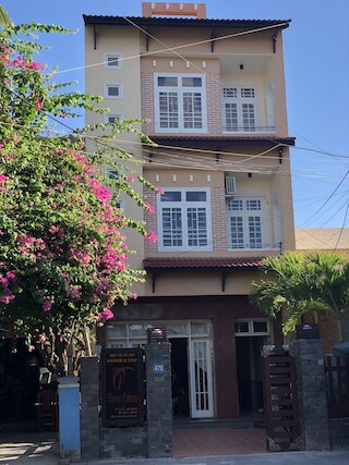 スリー パームス ホームステイ