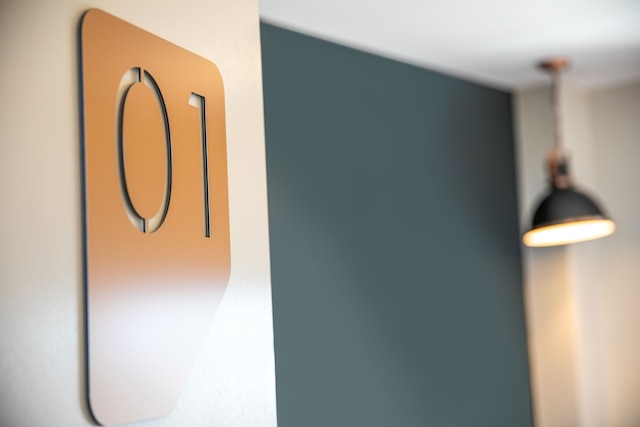 ナイトキャップ アット シャルドンズ コーナー ホテル