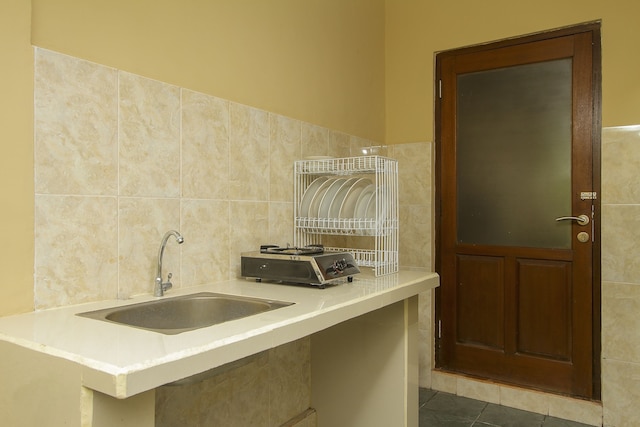 マンギス サリ ゲスト ハウス