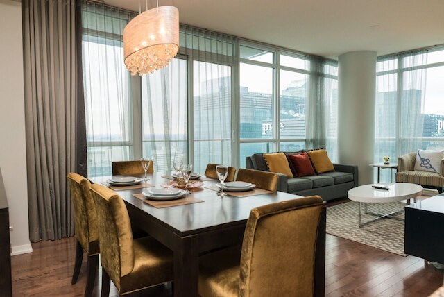 サーカー スイーツ - メープル リーフ スクエア