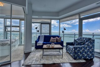 サルカー スイーツ - エンターテイメント ディストリクト