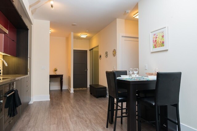 サルカー スイーツ - CN タワー ロジャース センター