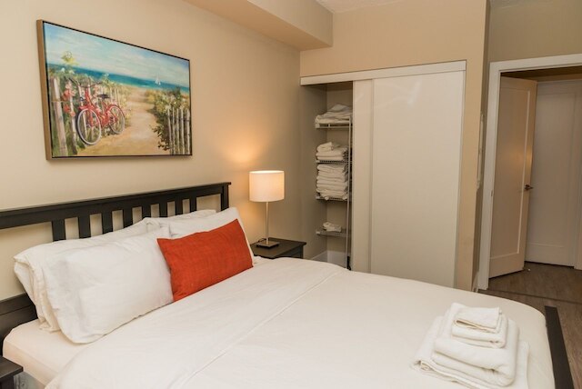 サルカー スイーツ - CN タワー ロジャース センター