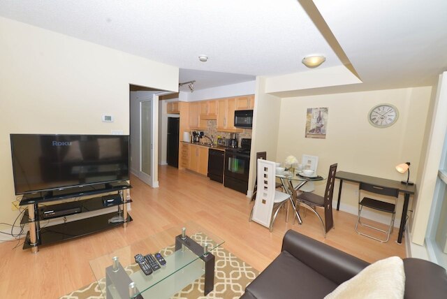 サルカール スイーツ - ブルー ジェイズ ウェイ