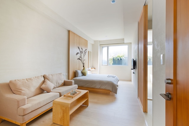 ウッド ウィスパリング レジデンス