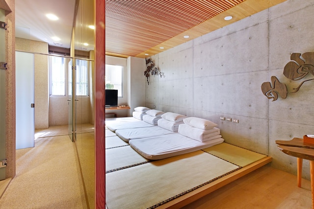 ウッド ウィスパリング レジデンス