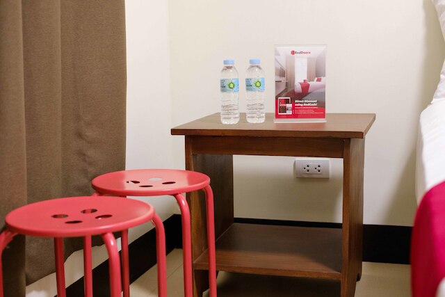 レッドドアーズ プラス アット EDSA コングレッショナル