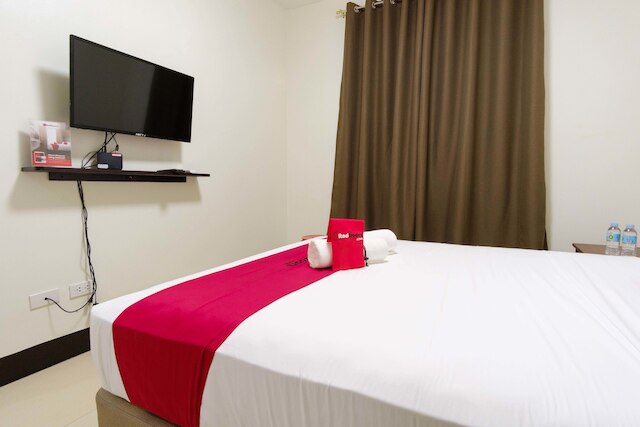 レッドドアーズ プラス アット EDSA コングレッショナル