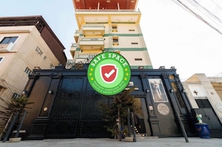 レッドドアーズ ニア アクラ サウス タギッグ