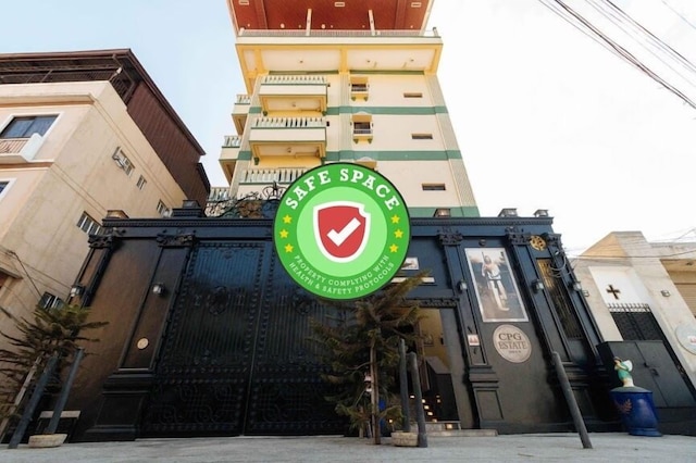 レッドドアーズ ニア アクラ サウス タギッグ