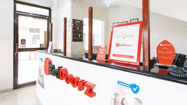 レッドドアーズ ニア パサイ タフト