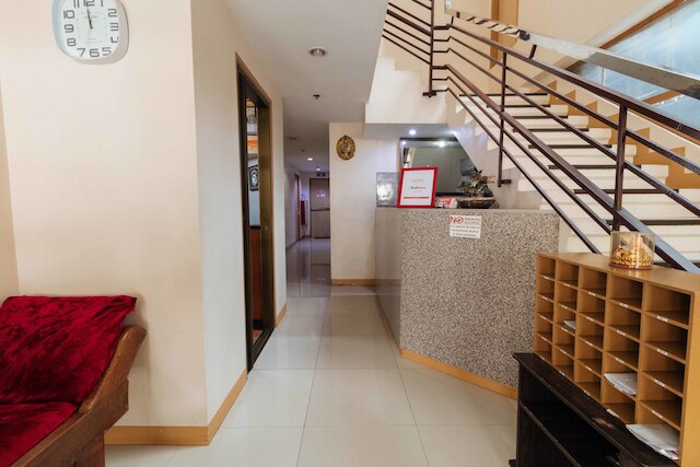 レッドドアーズ ニア リトル トーキョー マカティ