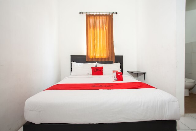 レッドドアーズ プラス ニア ギャラクシー モール