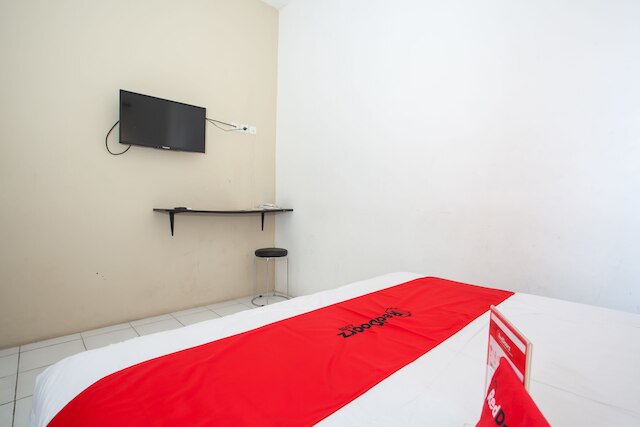 レッドドアーズ プラス ニア ギャラクシー モール