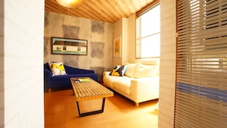 Tomato Takayama Station