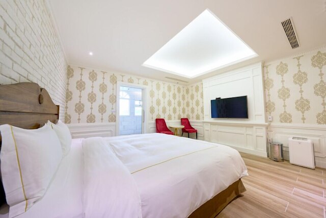 ザ ホワイトパリ