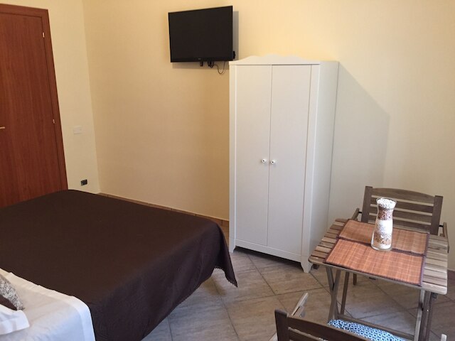 ネイプルズ トゥ リブ