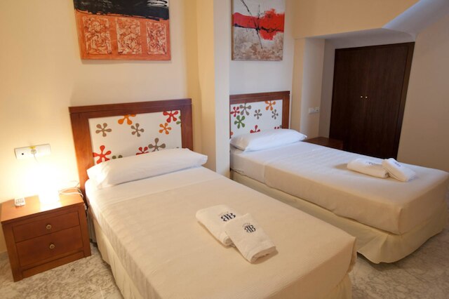 アパルタメントス メルカデル デ セダス