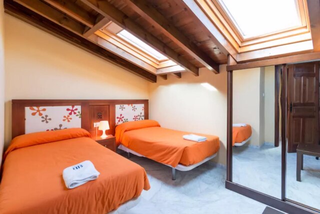 アパルタメントス メルカデル デ セダス