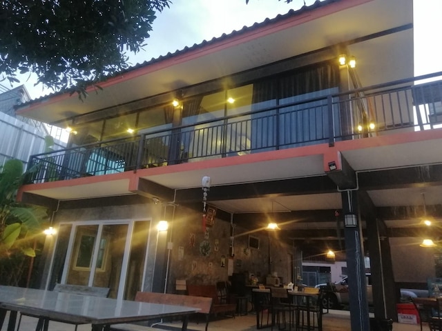 ロム チョイ ホームステイ アユタヤ - ホステル