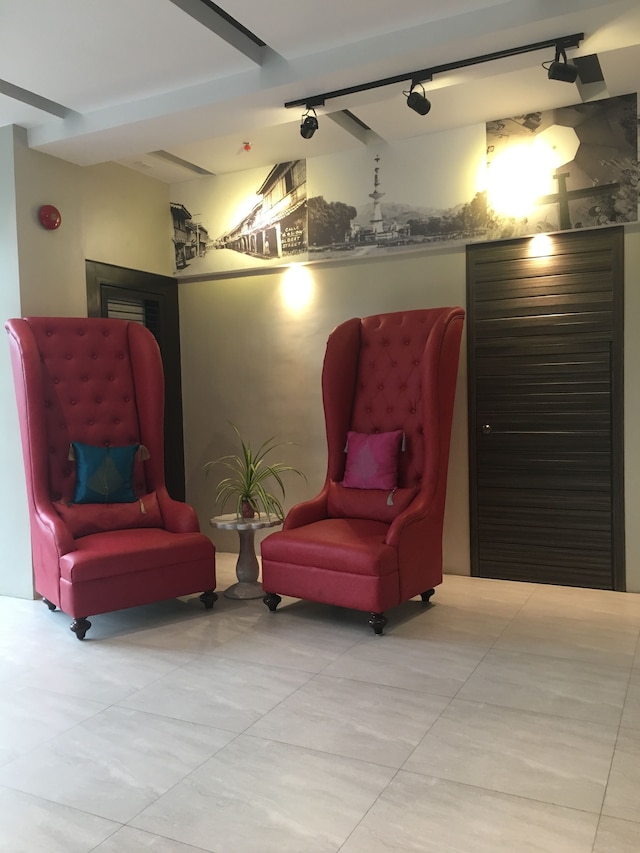 エクスプレス イン - オスメニャ