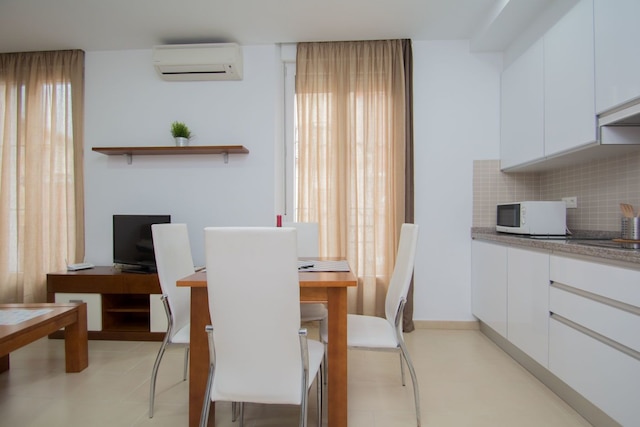 エンジョイグラナダ グラン ヴィア 2B & パーキング オプショナル