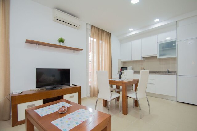 エンジョイグラナダ グラン ヴィア 2B & パーキング オプショナル