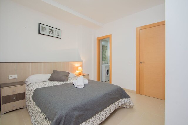 エンジョイグラナダ グラン ヴィア 2B & パーキング オプショナル