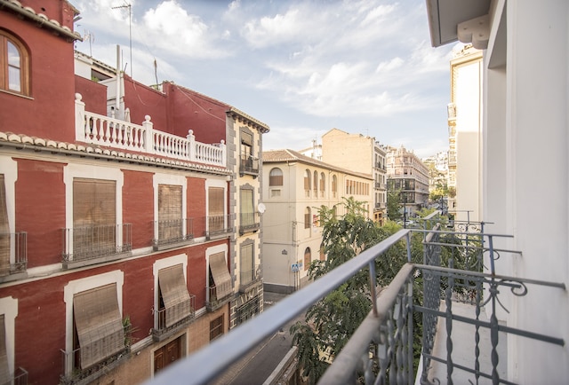 エンジョイグラナダ グラン ヴィア 2B & パーキング オプショナル