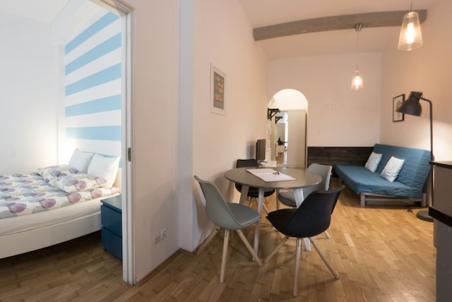 フレッシュ アパートメンツ