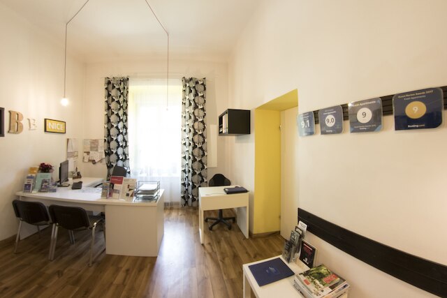 フレッシュ アパートメンツ