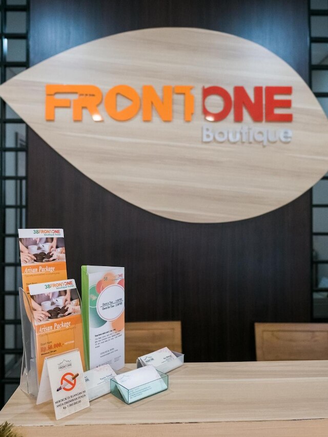 スリー エイト フロント ワン ブティック バトゥ