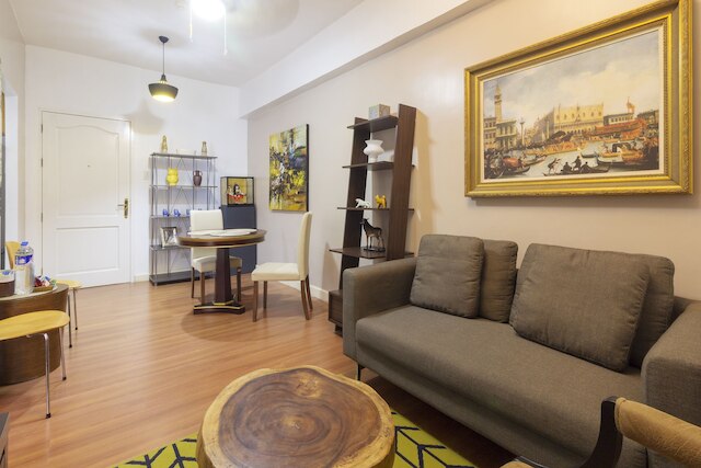 フォーベスウッド ハイツ ニア セント ルークス