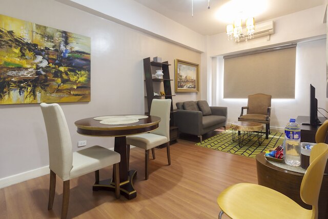 フォーベスウッド ハイツ ニア セント ルークス