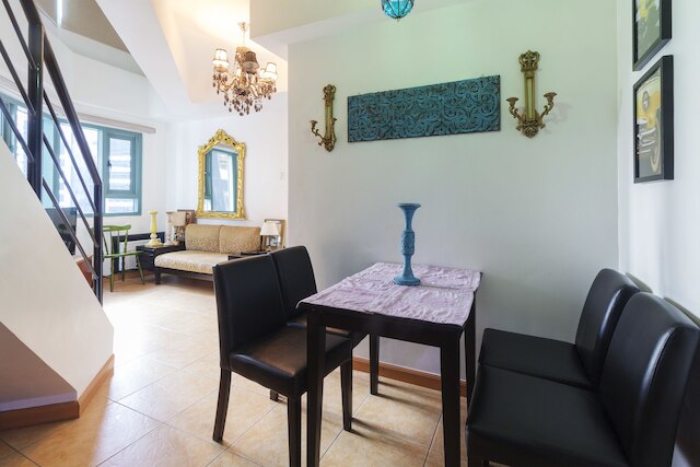 マッキンリー パーク レジデンシズ ニア セント ルークス