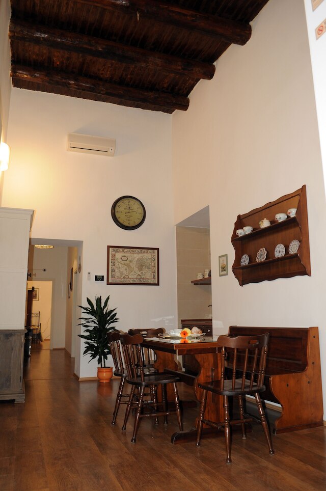 ナポリピエトラサンタLT