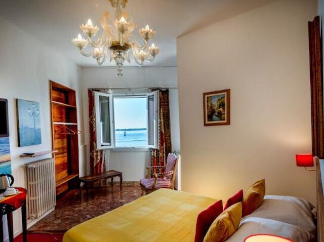 カサ スッラ ラグナ