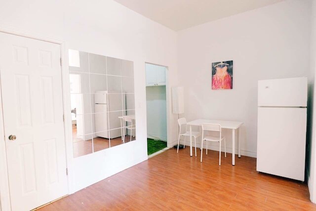 2 ベッドルーム アパートメント ニア ケンジントン マーケット - ユニット 10