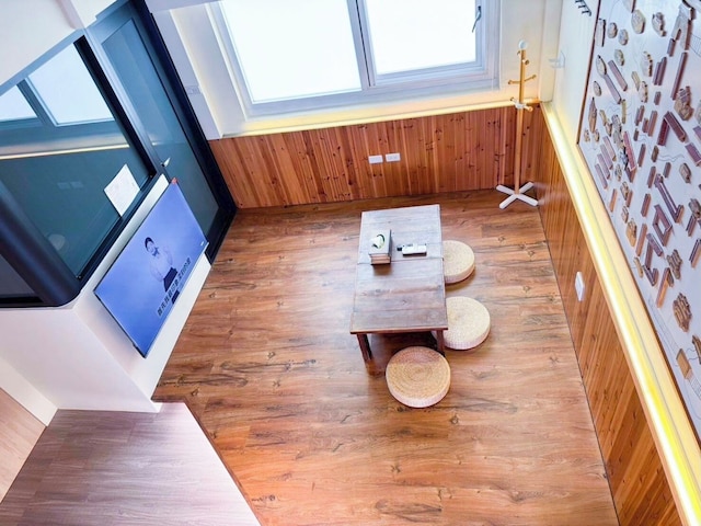 スロー タイナン ホームステイ