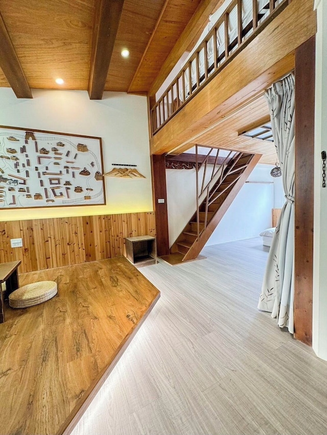 スロー タイナン ホームステイ