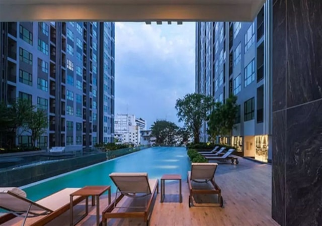 ザ ベース セントラル パタヤ